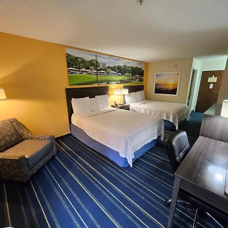 Days Inn By Wyndham Burlington East Haw River Buitenkant foto