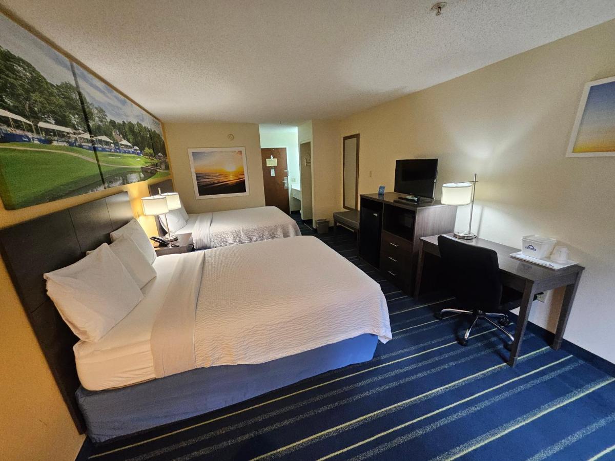 Days Inn By Wyndham Burlington East Haw River Buitenkant foto